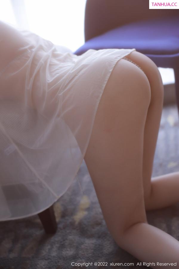 甜妮  [XiuRen]高清写真图 2022.10.26 No.5761 甜妮 丰腴美臀第24张图片